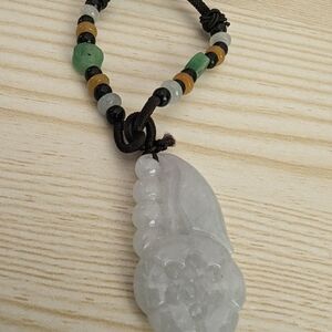 Elegant Jade Pendant Necklace